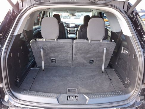 Certified 2023 Ford Explorer XLT image 30