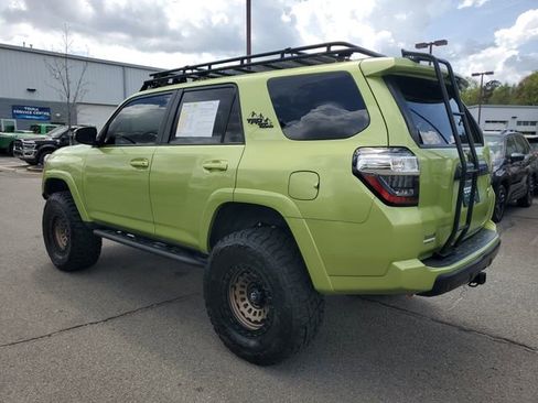Used 2023 Toyota 4Runner TRD Off-Road Premium w/ Moonroof Package image 4