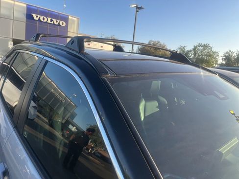 Used 2021 Toyota RAV4 XSE AWD/4WD image 9