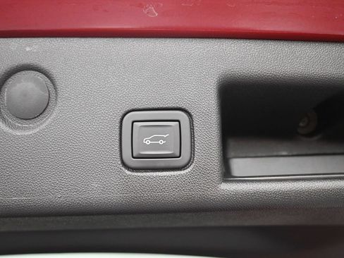Used 2024 Chevrolet Equinox LT w/ LPO, Floor Liner Package FWD image 22