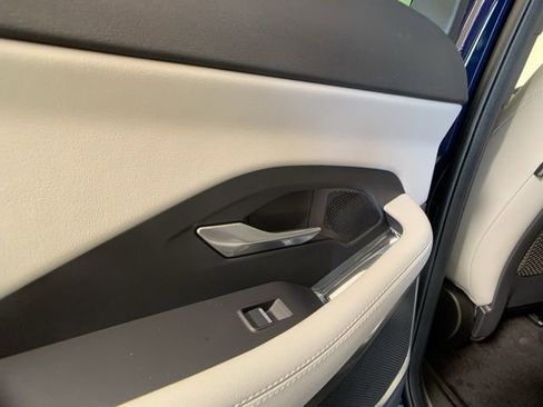 Certified 2024 Jaguar E-PACE R-Dynamic SE image 23