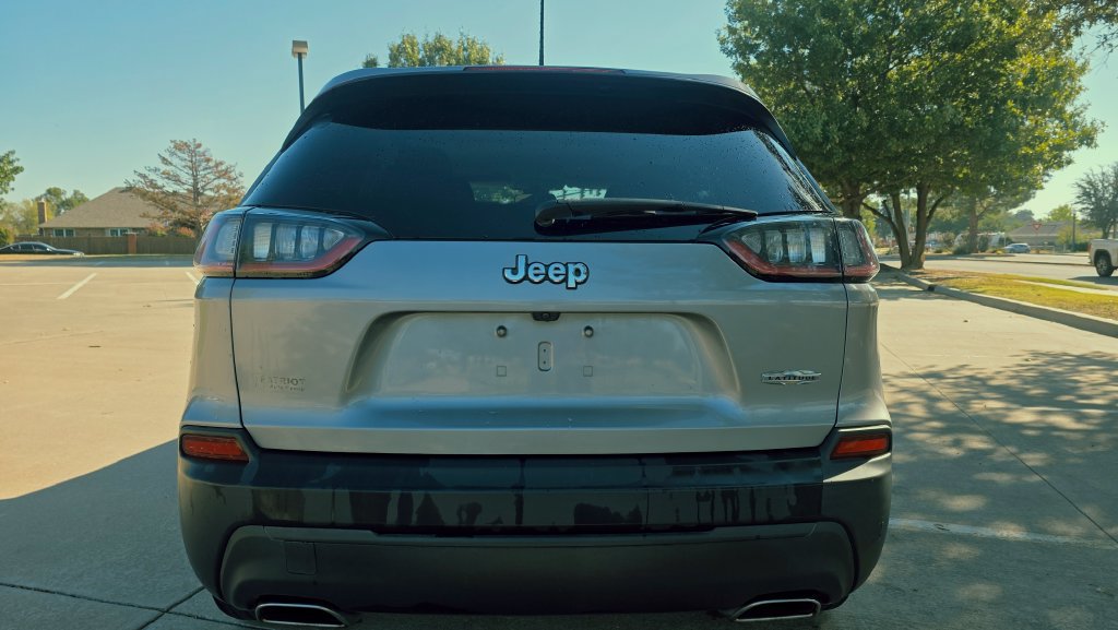 Used 2019 Jeep Cherokee Latitude w/ Popular Appearance Group FWD image 16