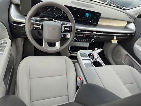 New 2026 Hyundai Ioniq 9 SEL image 12