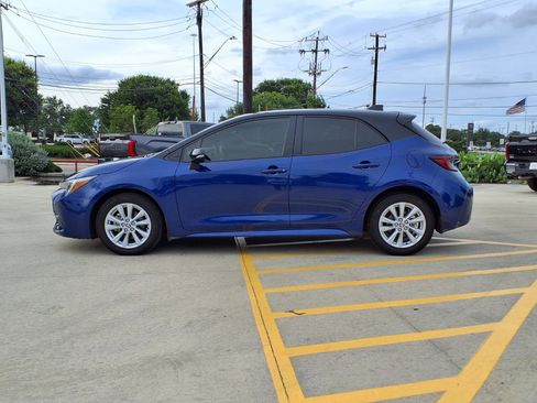 Certified 2025 Toyota Corolla SE FWD image 8