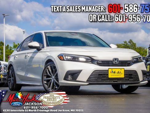 Used 2023 Honda Civic Touring image 1