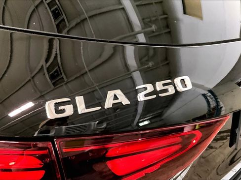Used 2024 Mercedes-Benz GLA 250 4MATIC image 10