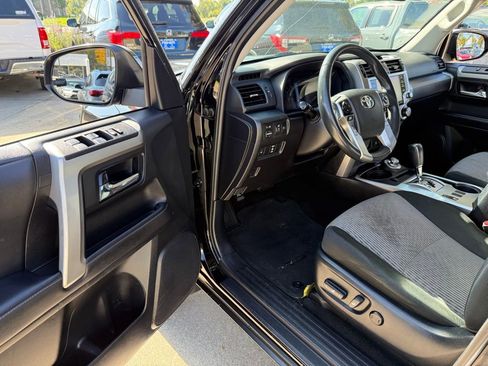 Used 2020 Toyota 4Runner SR5 image 10