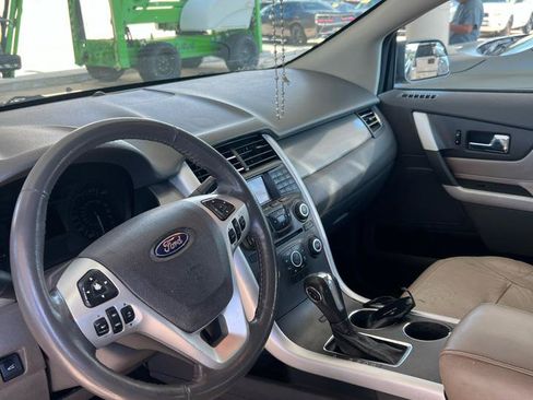 Used 2013 Ford Edge SEL FWD image 9