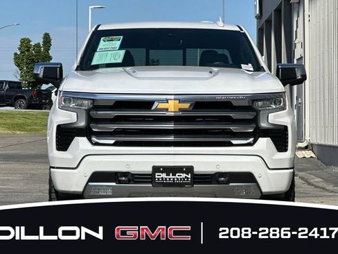 Used 2024 Chevrolet Silverado 1500 High Country w/ Technology Package AWD/4WD image 12
