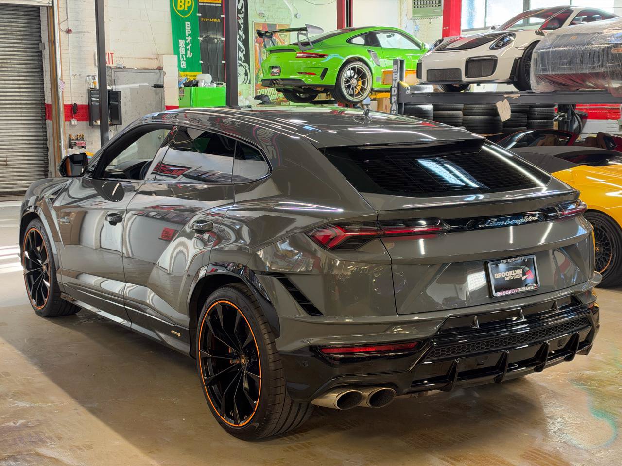 Used 2024 Lamborghini Urus S AWD/4WD image 11