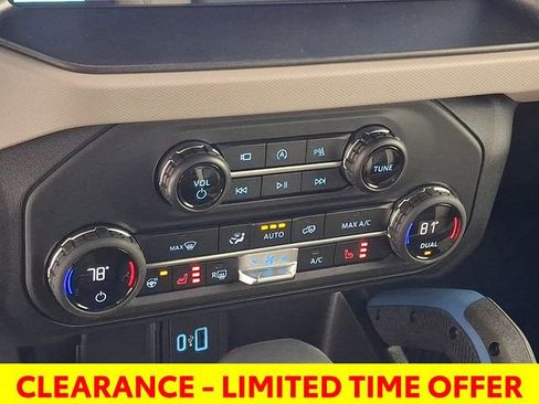 Used 2023 Ford Bronco Wildtrak image 18