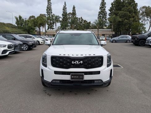 Used 2022 Kia Telluride SX w/ SX Prestige Package image 2