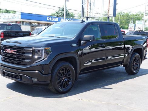 Used 2024 GMC Sierra 1500 Elevation AWD/4WD image 1