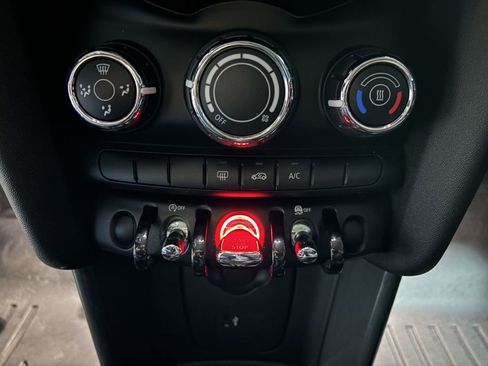 Used 2019 MINI Cooper 2-Door Hardtop w/ Storage Package image 52