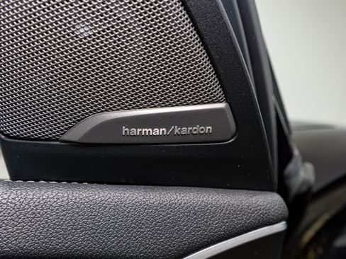 Used 2018 BMW X3 M40i image 14