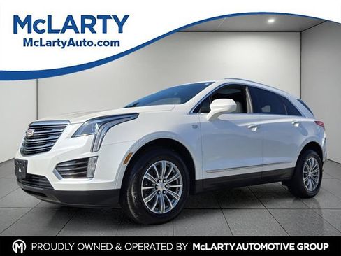 Used 2017 Cadillac XT5 Luxury w/ Driver Awareness Package FWD image 1