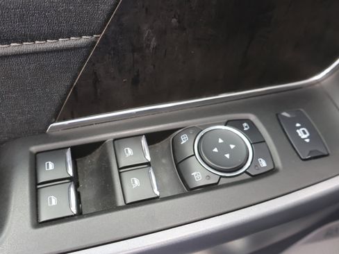 Used 2023 Ford F350 Lariat image 43