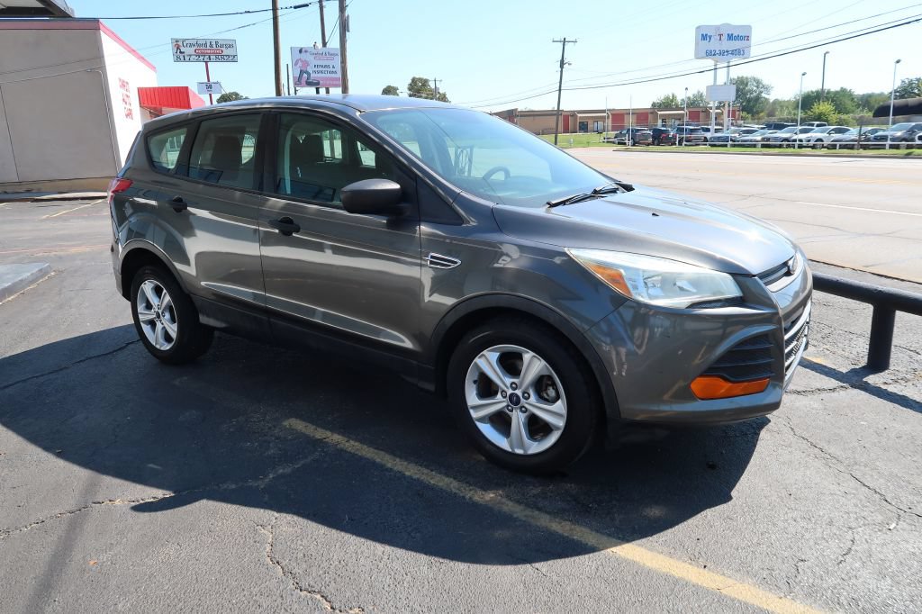 Used 2016 Ford Escape S FWD image 2