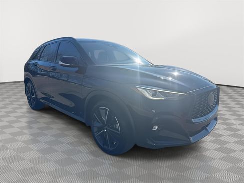 Used 2023 INFINITI QX50 Sport image 3