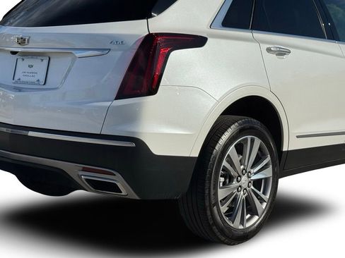 Certified 2025 Cadillac XT5 Premium Luxury image 16