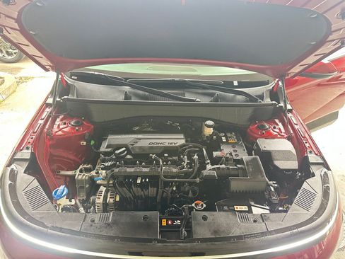 Used 2025 Hyundai Kona SEL image 32