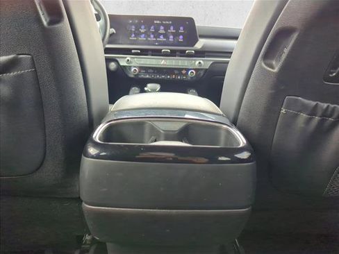 Used 2024 Kia Telluride S image 15