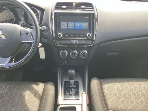 Used 2024 Mitsubishi Outlander Sport AWD image 16