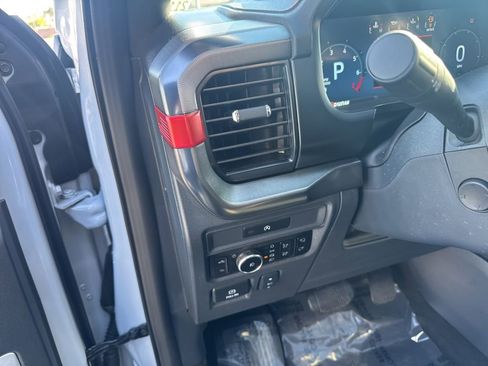 Used 2025 Ford F150 Raptor image 21