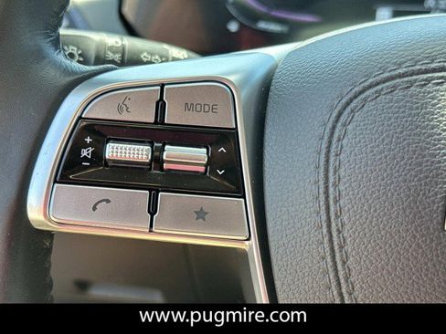 Used 2025 Kia Telluride LX FWD image 24