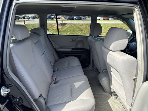 Used 2004 Toyota Highlander V6 image 13