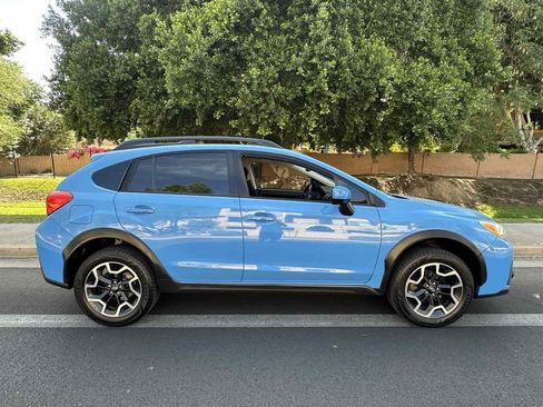 Used 2016 Subaru Crosstrek 2.0i Premium AWD/4WD image 9