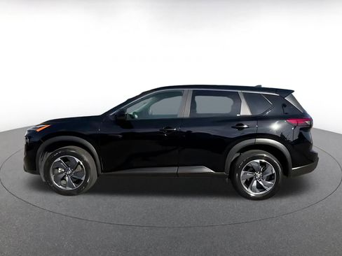 Used 2025 Nissan Rogue SV image 9