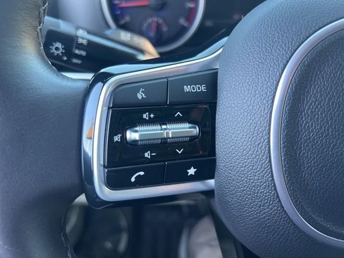 Certified 2024 Kia Carnival LX image 55