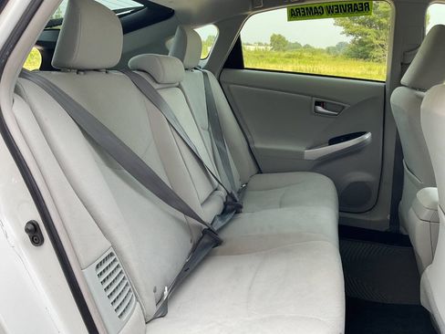 Used 2015 Toyota Prius Three FWD image 37