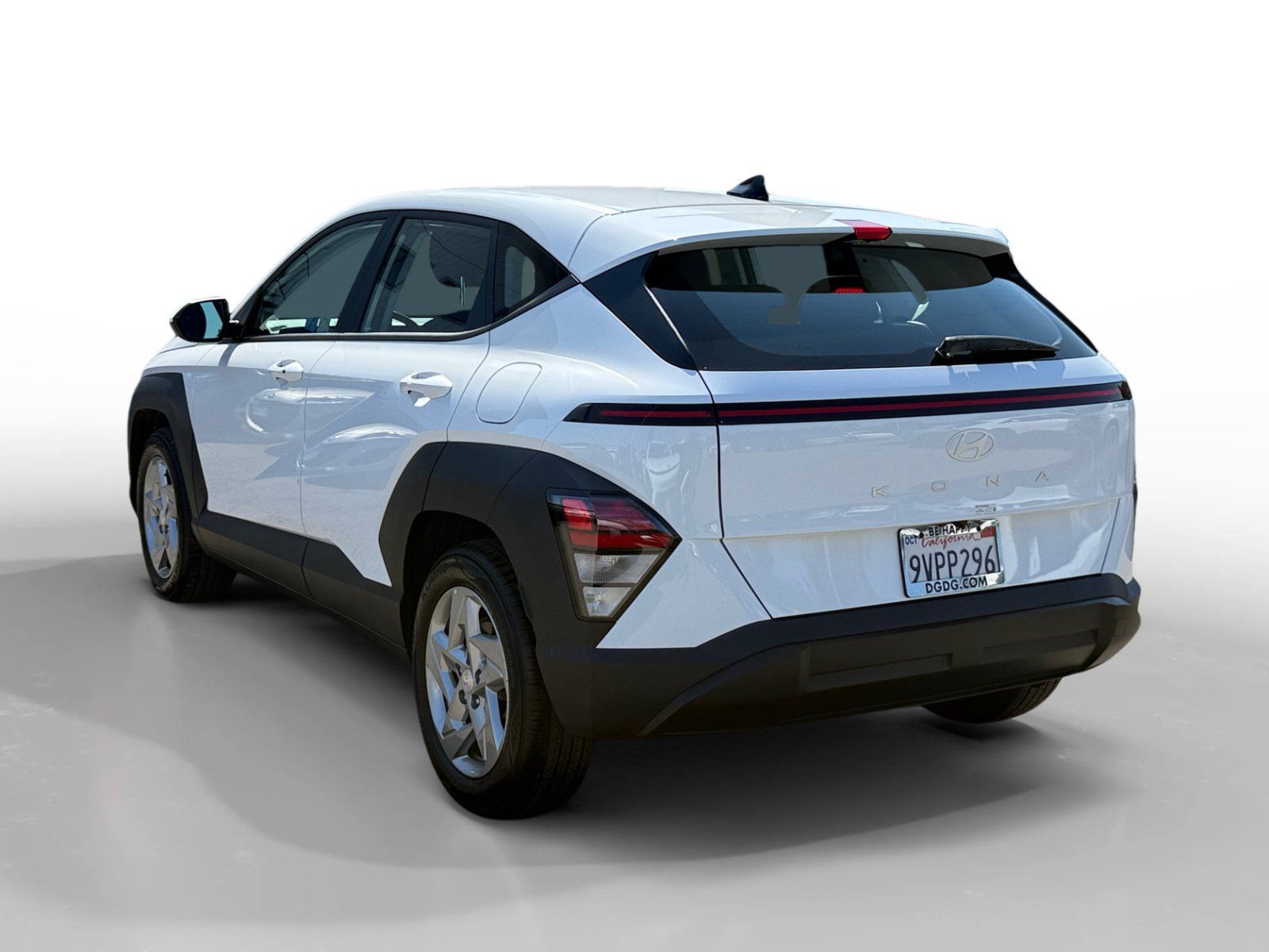 Certified 2026 Hyundai Kona SE FWD image 3