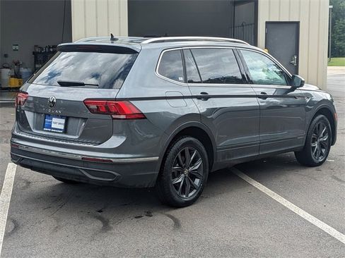 Used 2022 Volkswagen Tiguan SE image 5