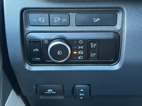 Used 2024 Ford F250 Lariat w/ Sport Appearance Package AWD/4WD image 33