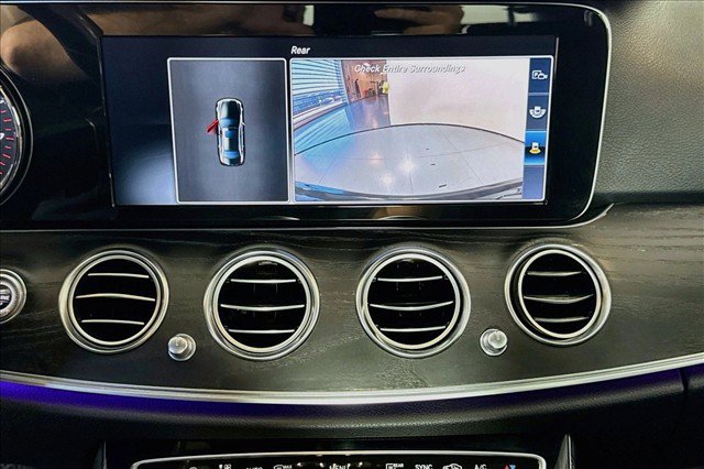 Used 2017 Mercedes-Benz E 300 image 14