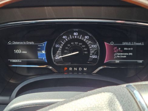Used 2017 Lincoln Navigator L Select RWD image 42
