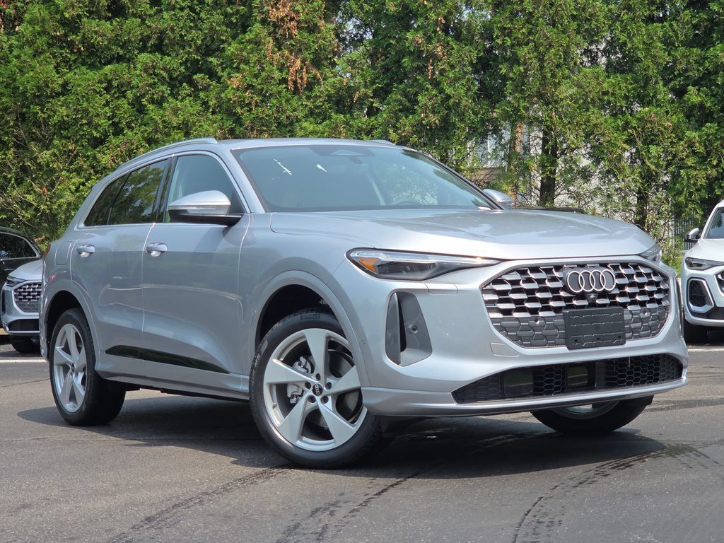 New 2026 Audi Q5 Premium Plus AWD/4WD image 1