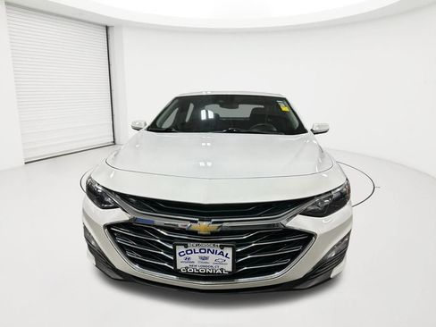 Used 2023 Chevrolet Malibu LT FWD image 2