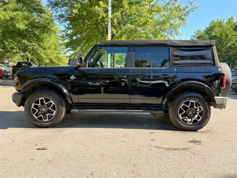 Used 2024 Ford Bronco Outer Banks AWD/4WD image 3