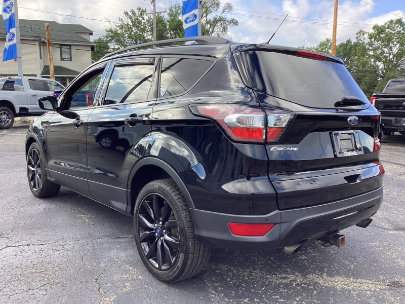 Used 2017 Ford Escape Titanium AWD/4WD image 6
