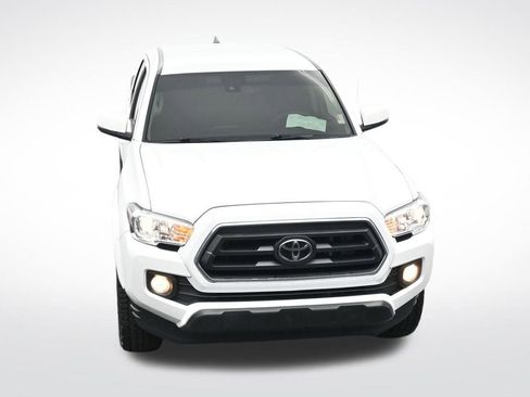 Used 2022 Toyota Tacoma SR5 w/ Technology Package image 21