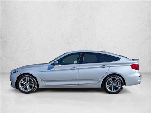 Used 2017 BMW 330i xDrive AWD/4WD image 9
