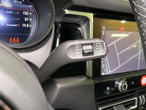 Certified 2024 Porsche Macan AWD/4WD image 43