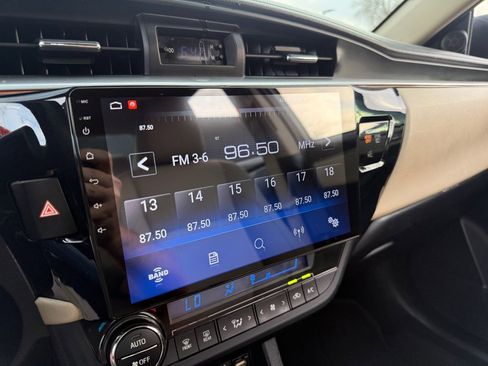 Used 2014 Toyota Corolla LE image 36