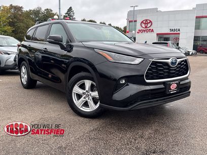 Used 2023 Toyota Highlander LE