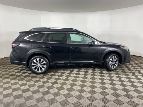 Certified 2025 Subaru Outback Limited image 5