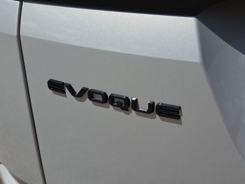 Used 2024 Land Rover Range Rover Evoque S AWD/4WD image 17